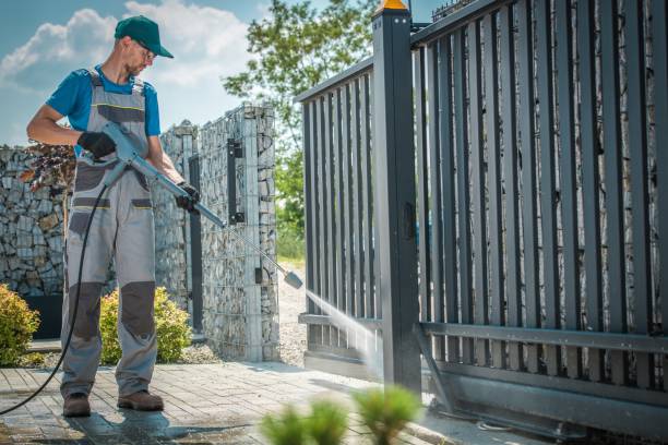 Best Animal Enclosure Cleaning  in Mccullom Lake, IL
